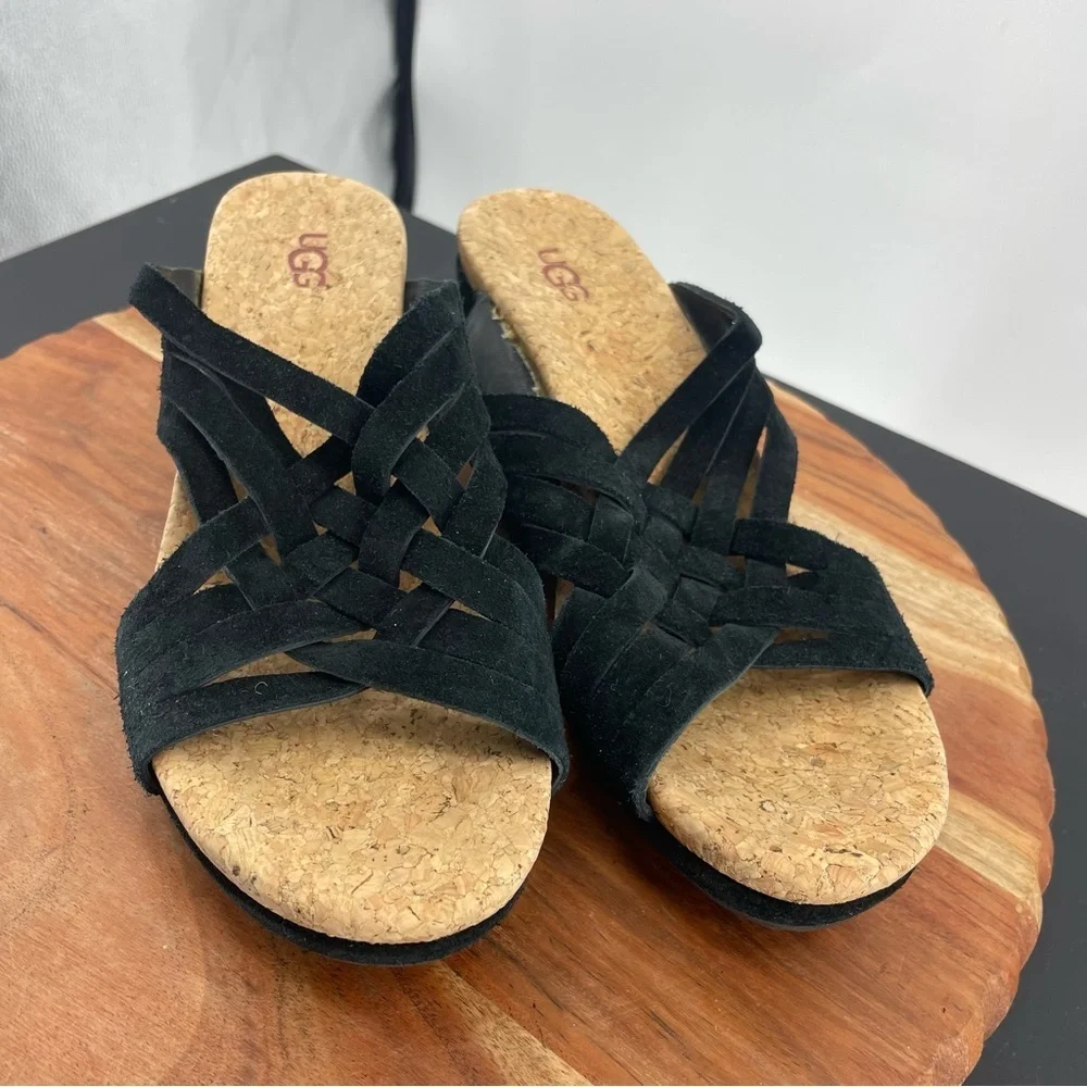 Ugg Australia Lilah wedge woven Sandals black suede Sz‎ 8 1019976